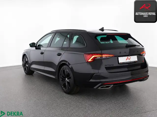 Skoda Octavia view 3