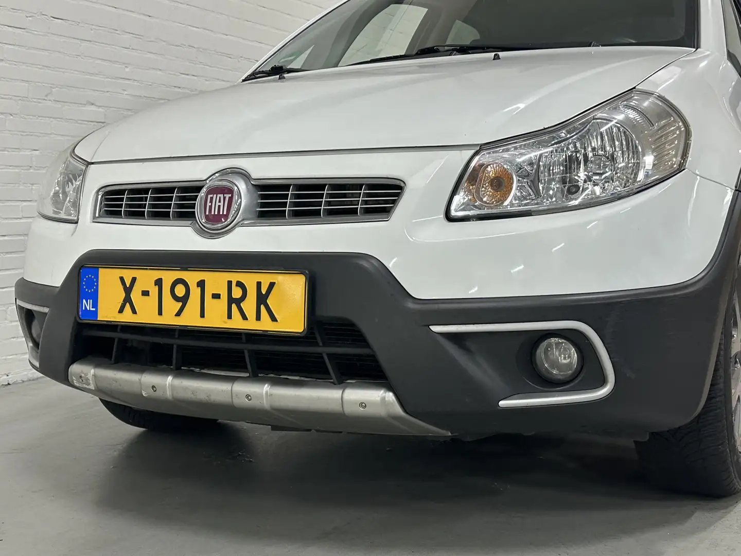 Fiat Sedici 1.6-16V Emotion CLIMA / ELK.PAKKET / HOGE INSTAP D Bílá - 2