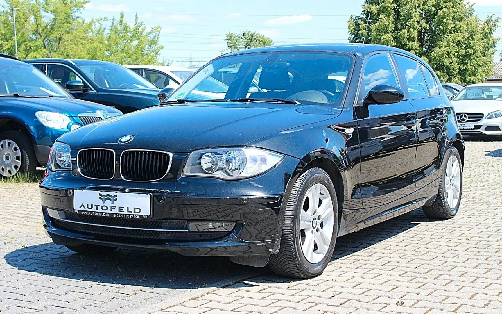 BMW 116 i/VOLL SHEFT/KLIMA/SHZ/PDC/TEMP/SCHIEBEDACH/ Zwart - 1