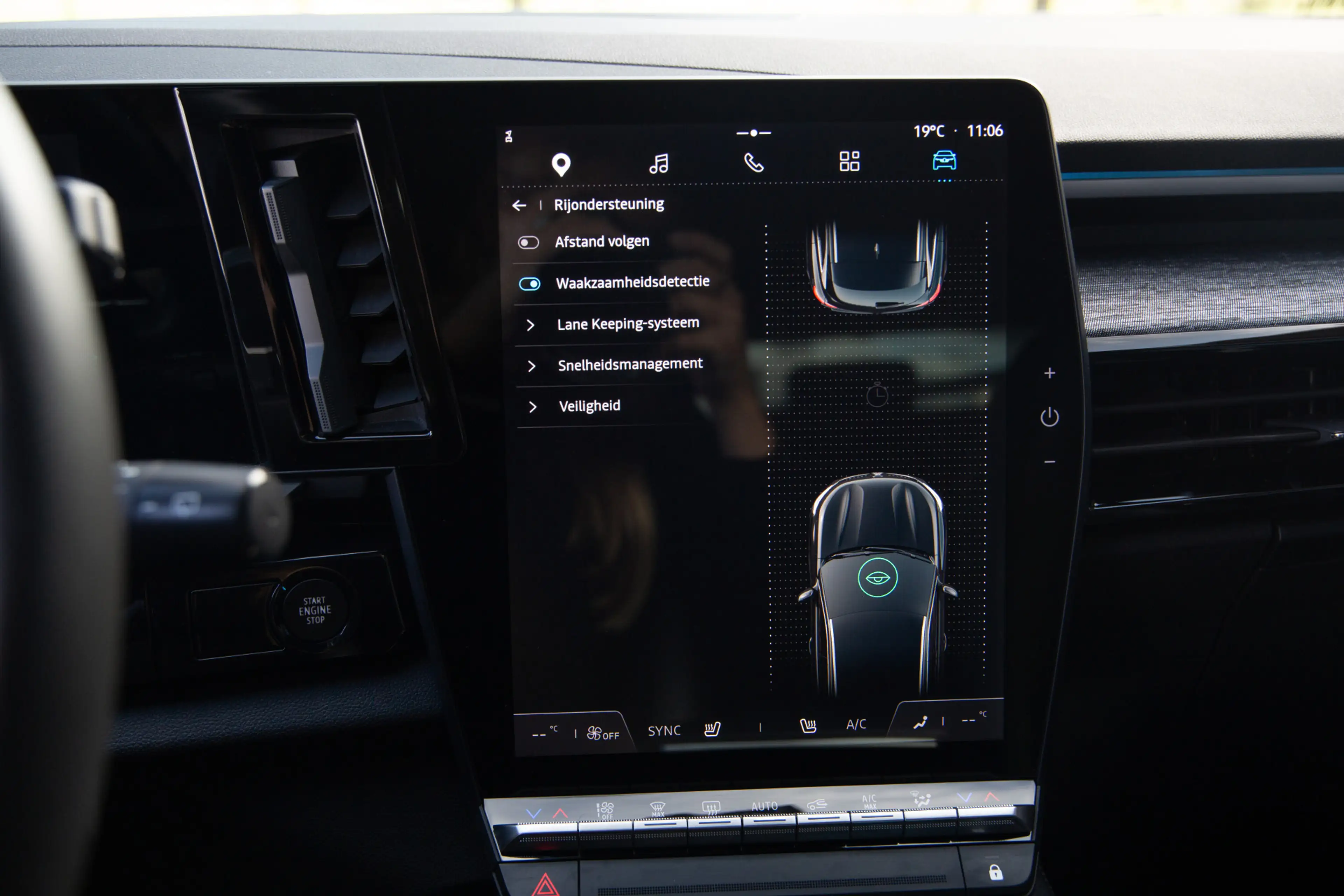 Renault Austral 1.2 E-Tech full hybrid 200 techno — photo 17