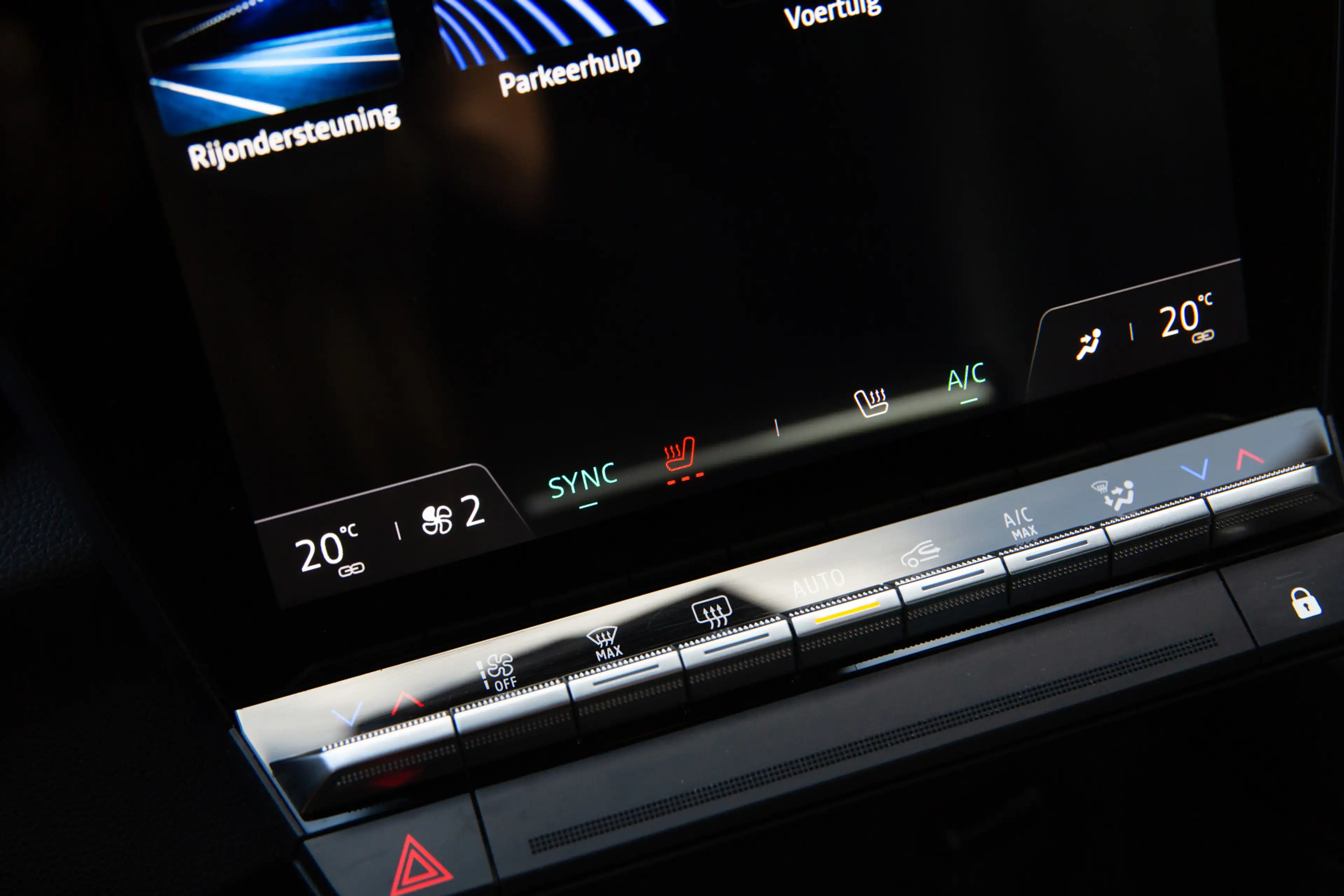 Renault Austral 1.2 E-Tech full hybrid 200 techno — photo 21