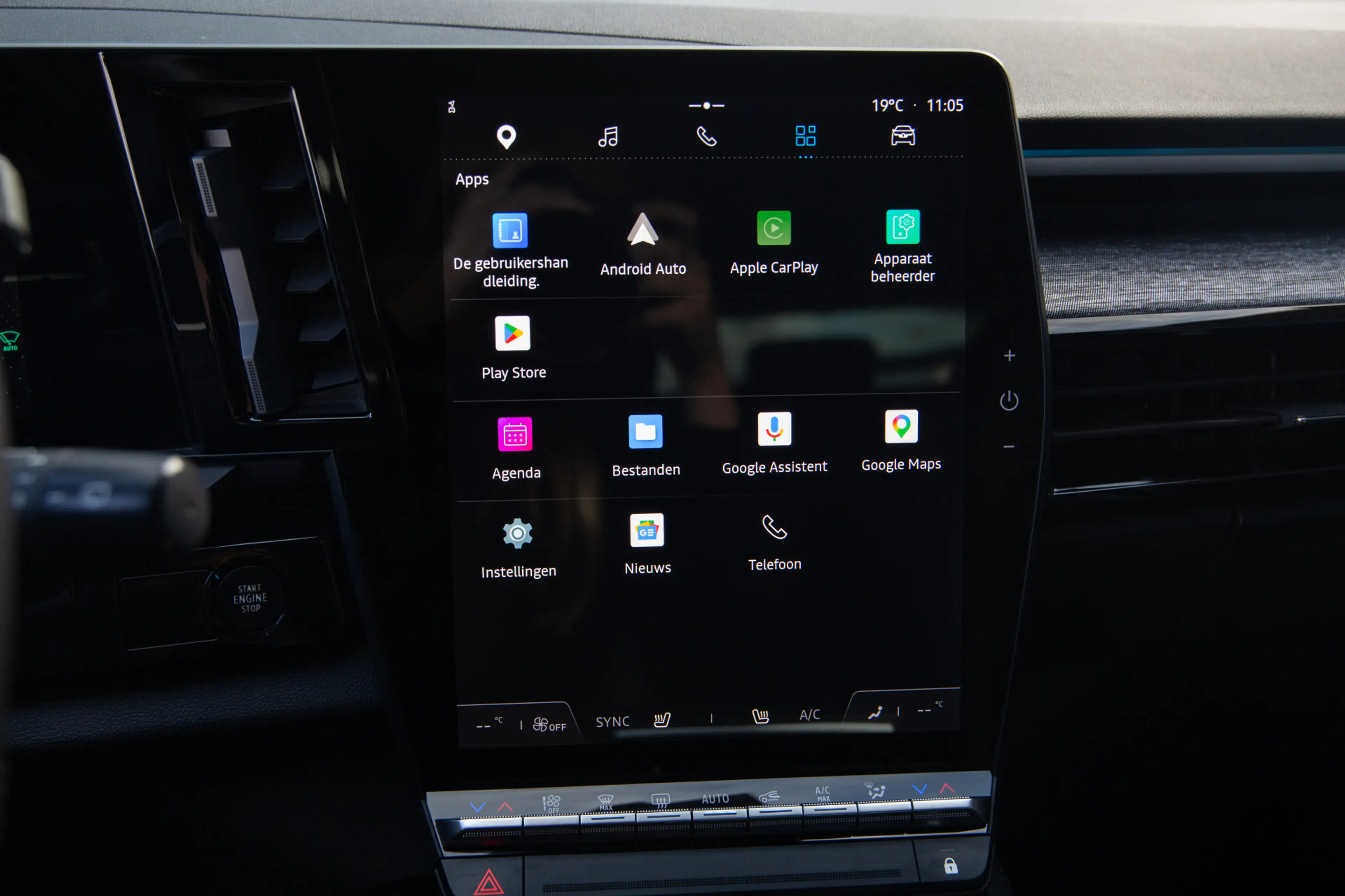 Renault Austral 1.2 E-Tech full hybrid 200 techno — photo 16