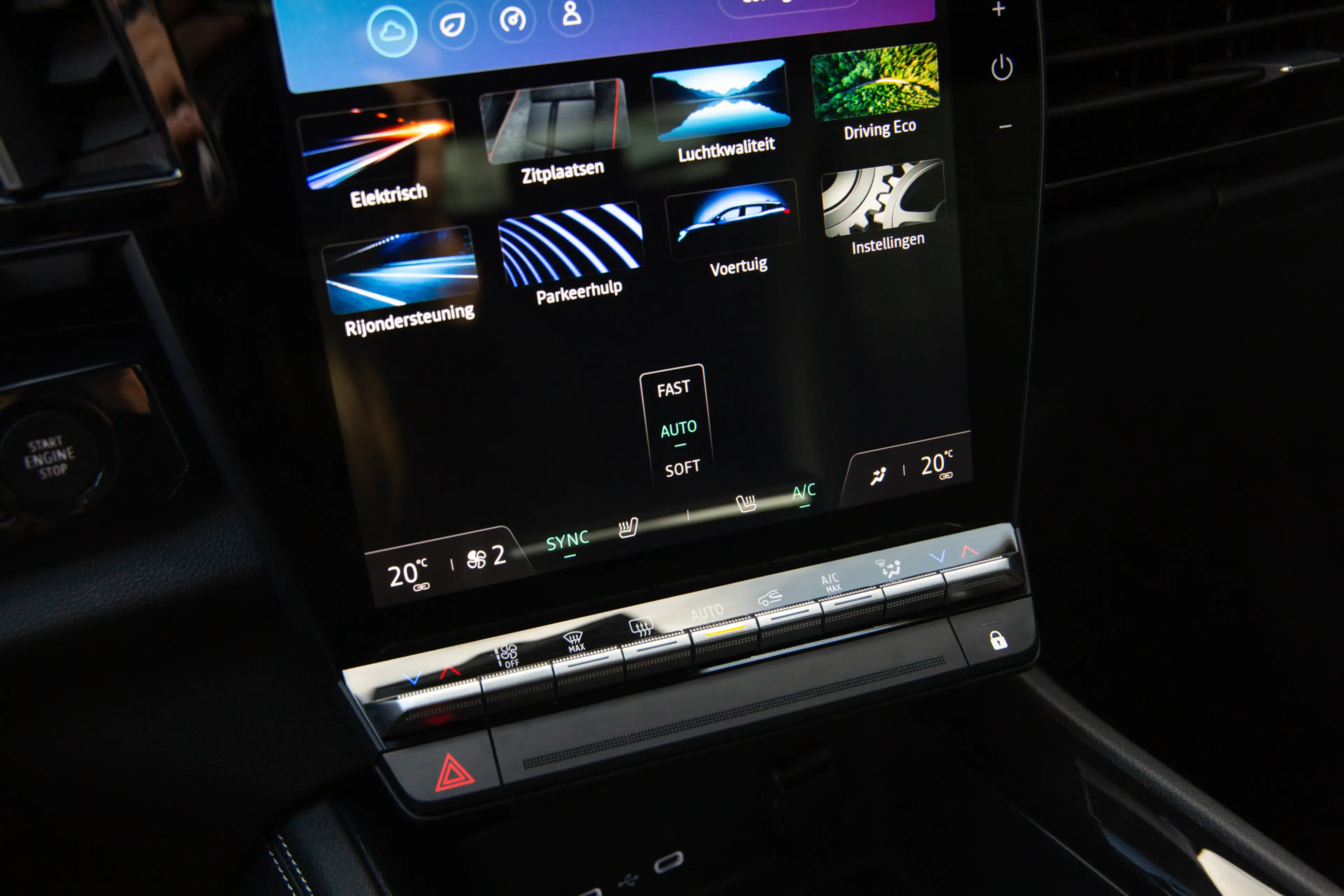 Renault Austral 1.2 E-Tech full hybrid 200 techno — photo 20