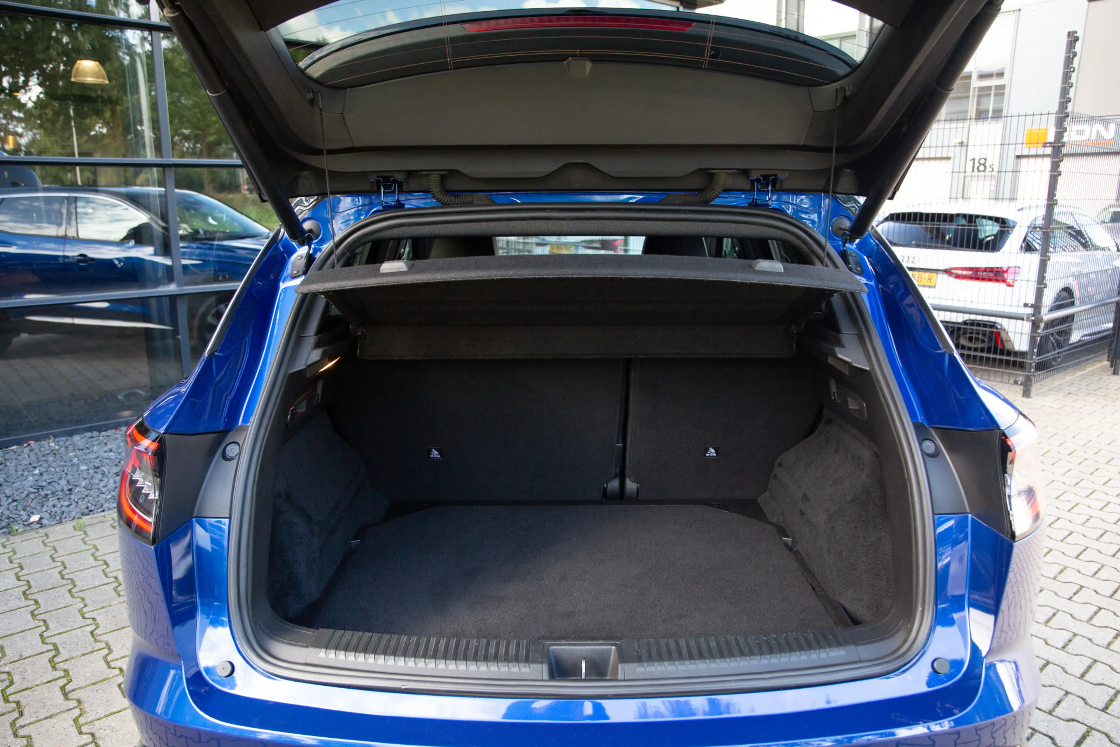 Renault Austral 1.2 E-Tech full hybrid 200 techno — photo 28
