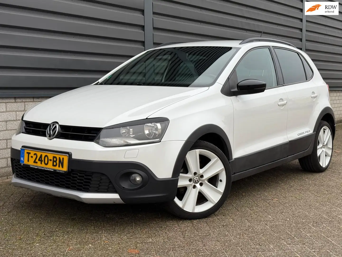 Volkswagen Polo Cross 1.2-12V navi cruise parelmoer Nieuwe ketting!! White - 1