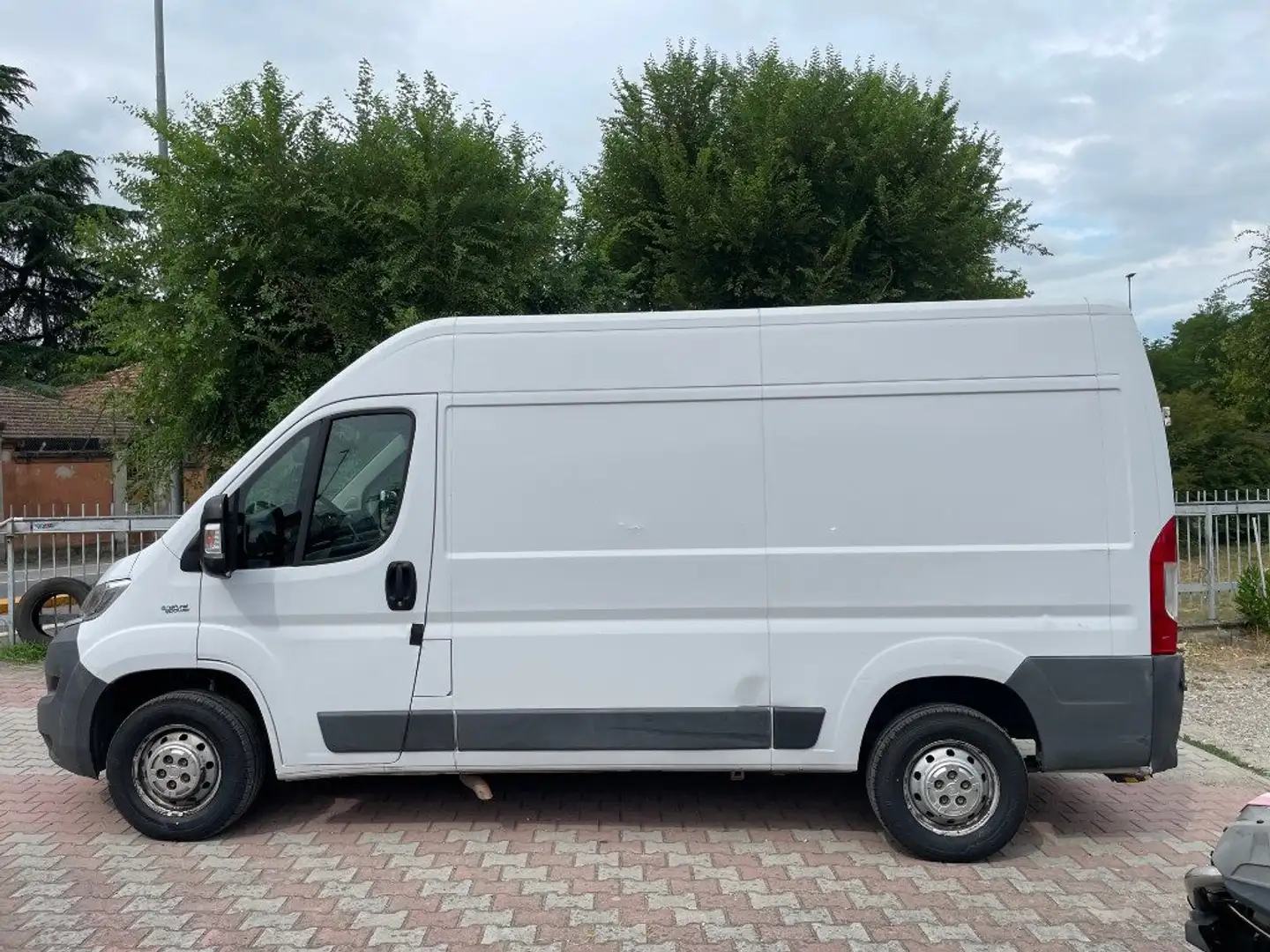 Fiat Ducato 35 3.0 CNG PLM-SL-TA Furgone Bianco - 2
