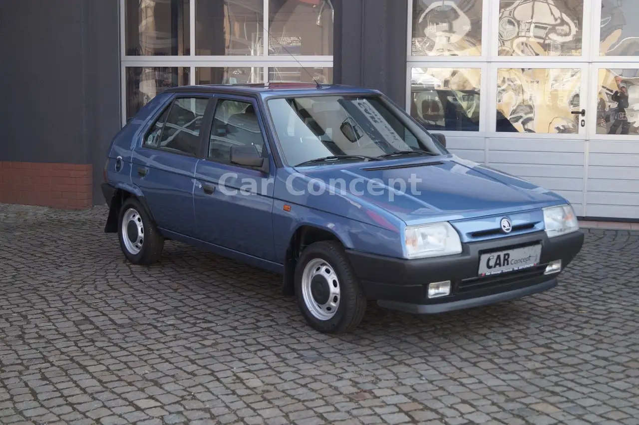 Skoda Favorit