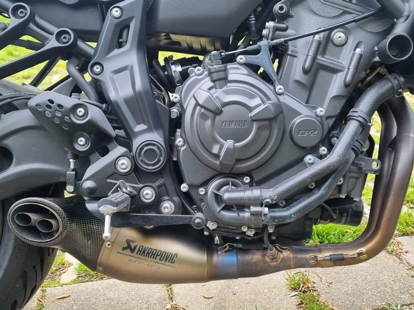 Yamaha MT-07 Akrapovic Racing Zwart - 2