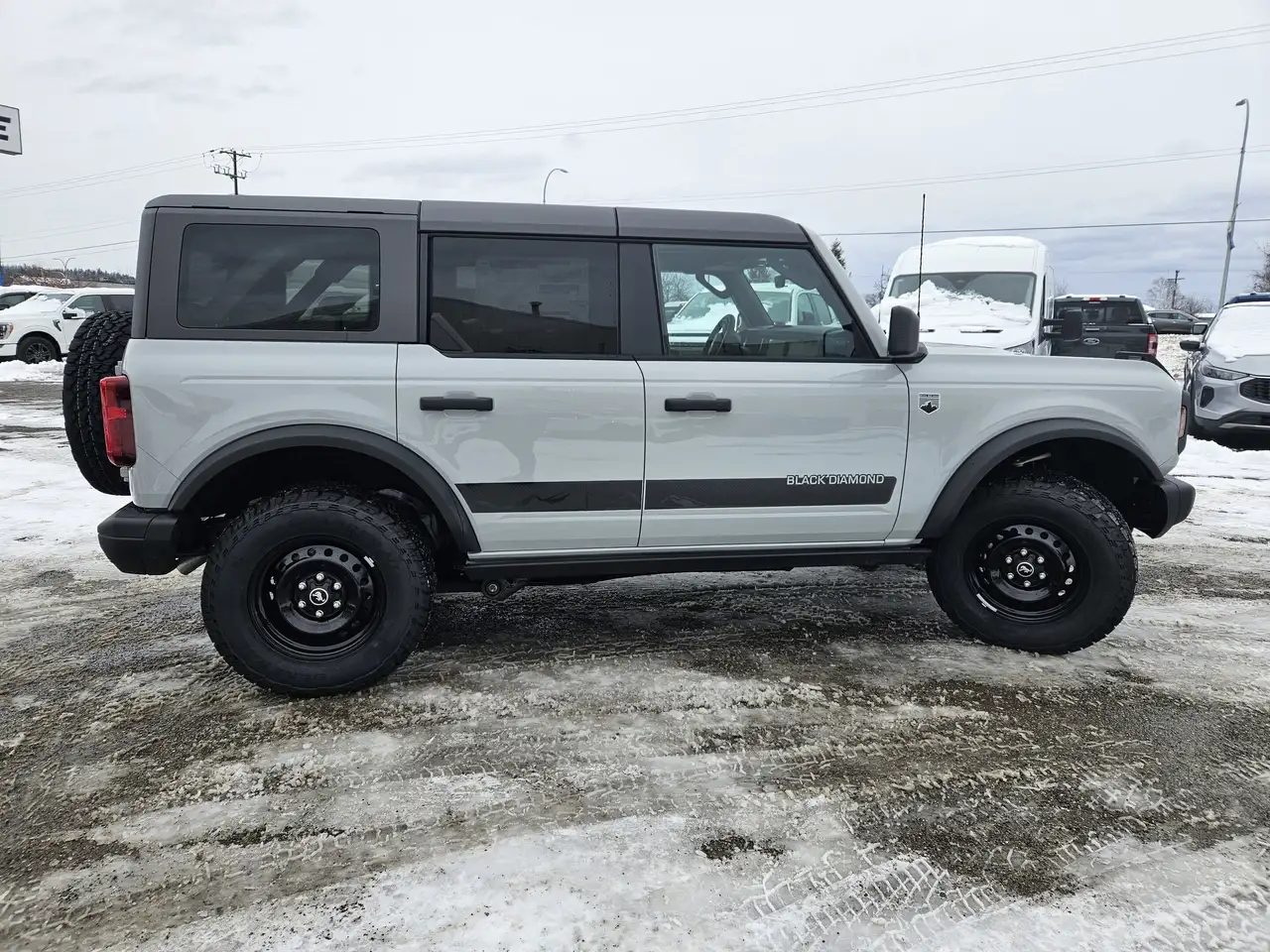 Ford Bronco снимка Ford Bronco