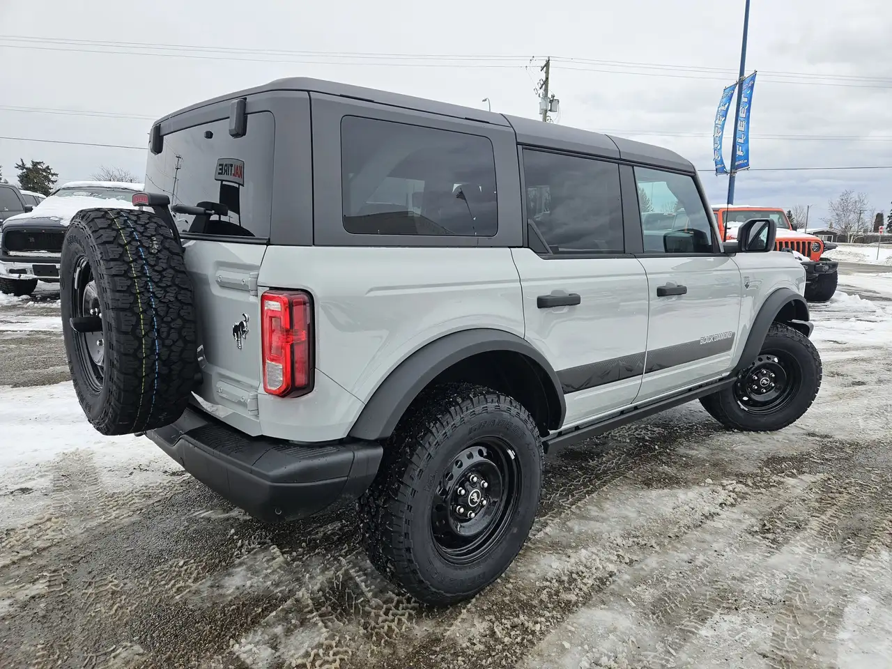 Ford Bronco снимка Ford Bronco