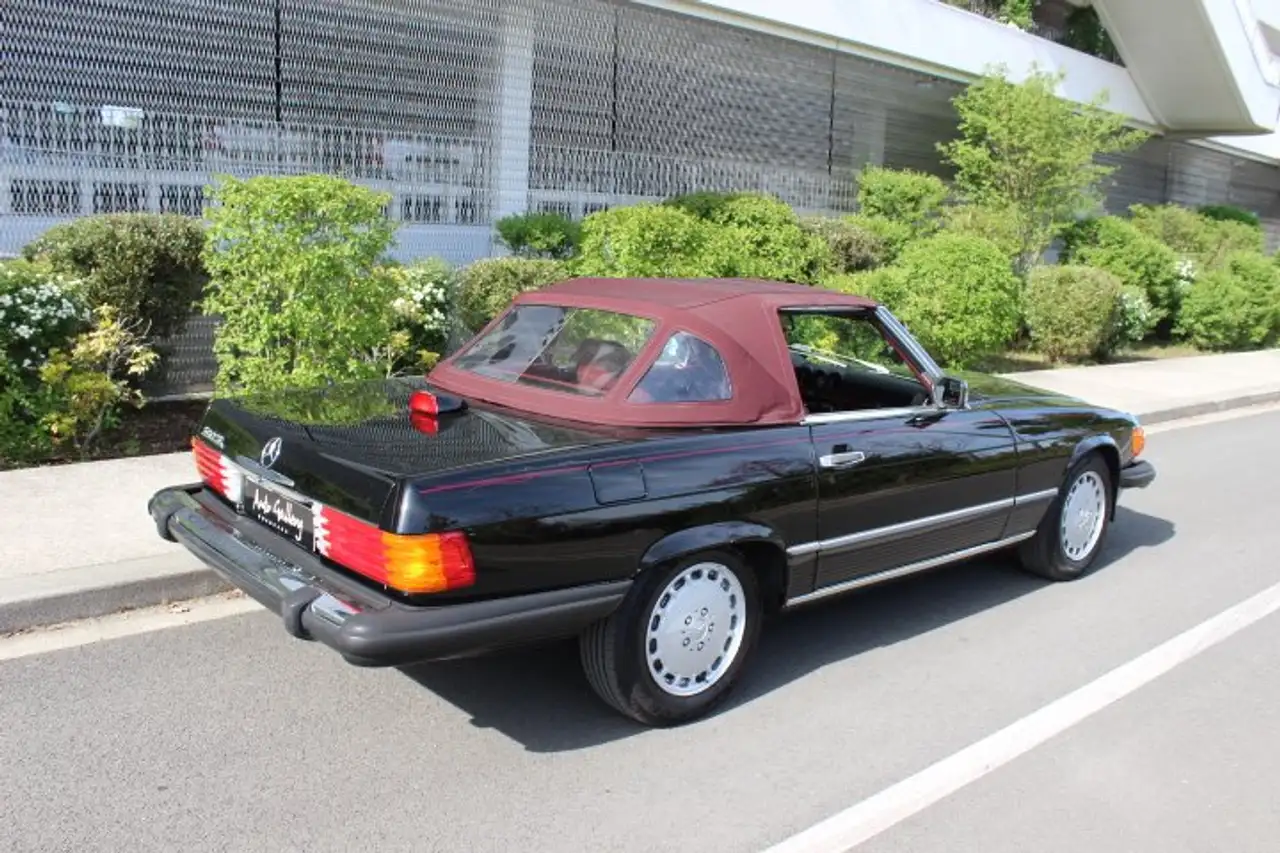 Mercedes-Benz 560 SL USA, foto 10