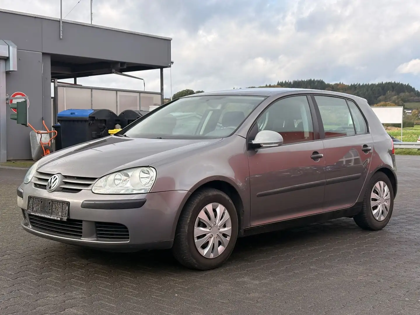 Volkswagen Golf V Lim. Trendline ZH NEU EU4 Klima Gris - 1