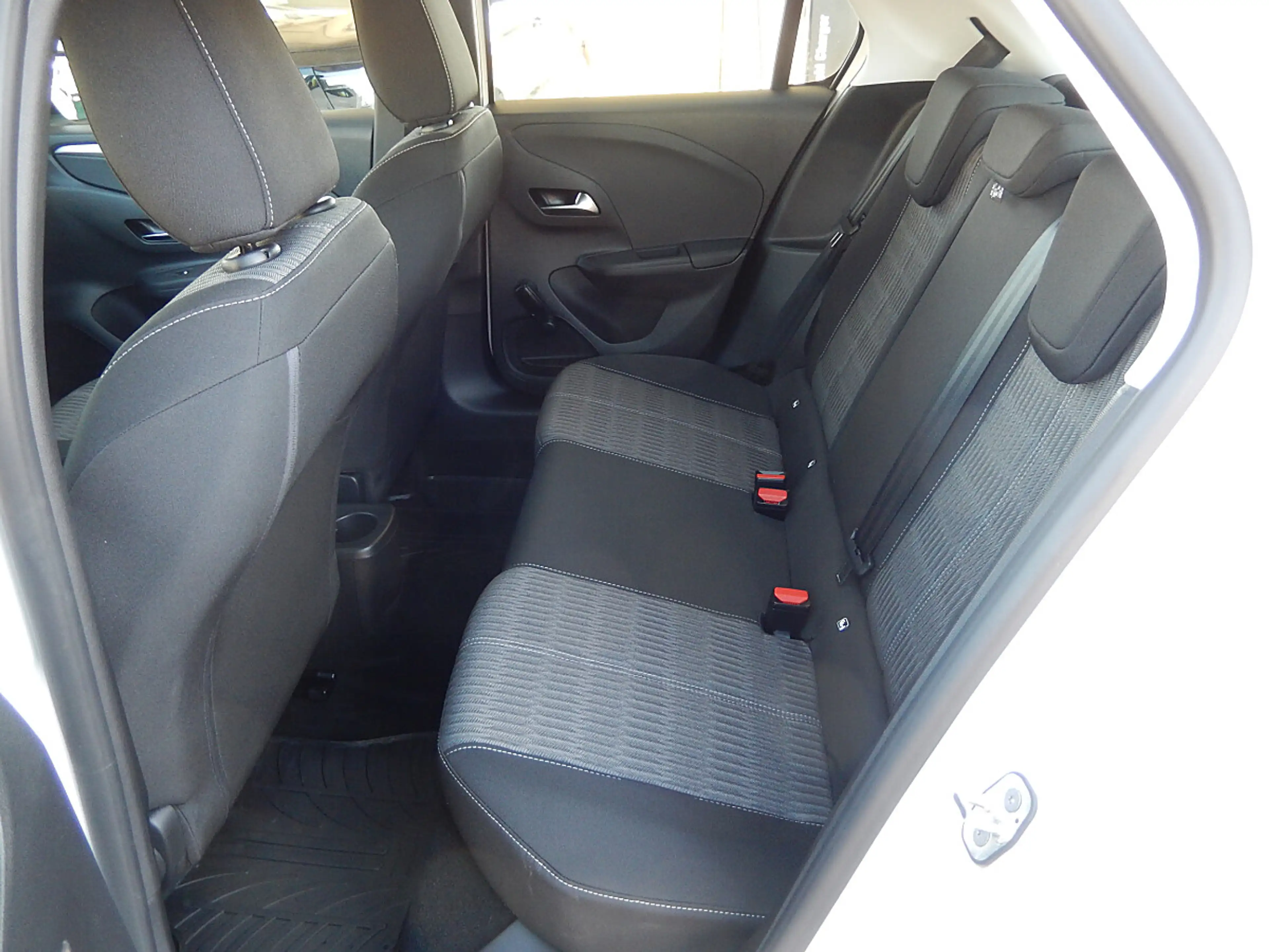 Opel Corsa-e 50kWh e-Edition — photo 11