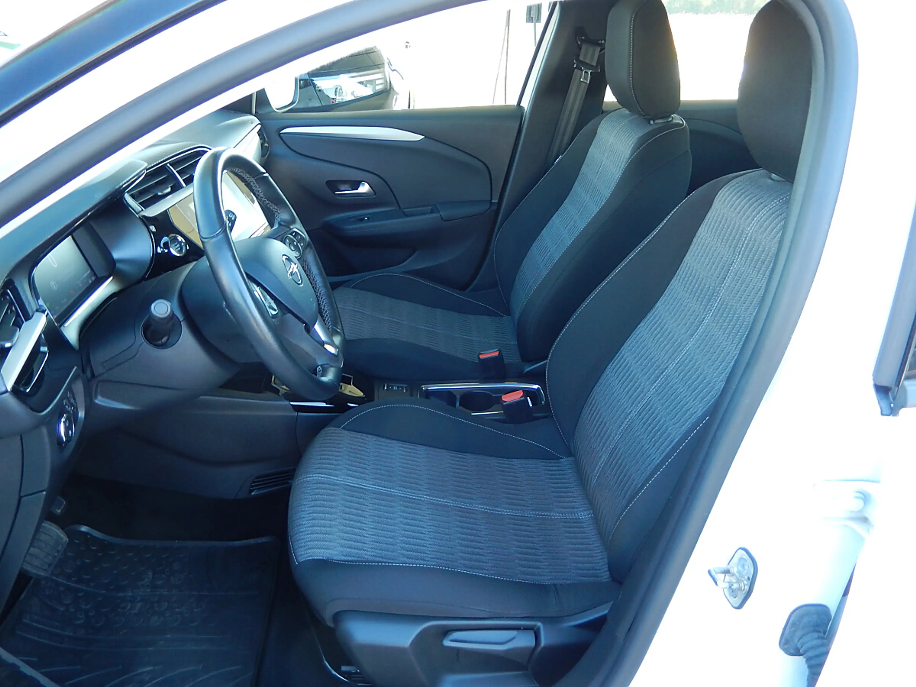 Opel Corsa-e 50kWh e-Edition — photo 9