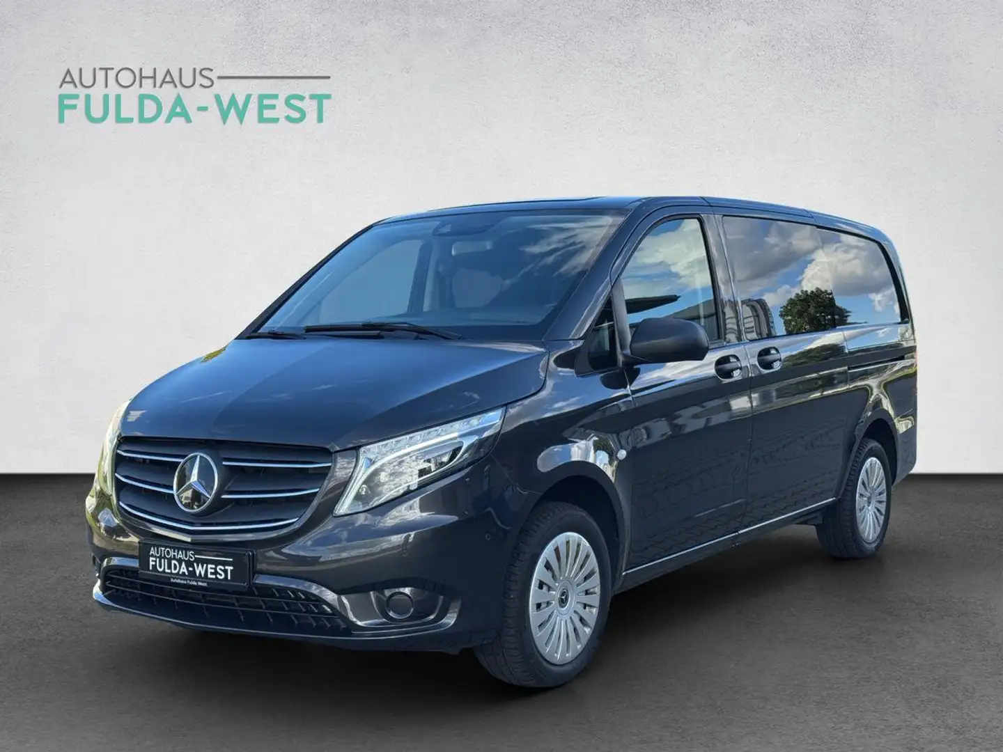 Mercedes-Benz Vito Mixto 119 lang 4x4 LKW 5Si. ILS Standh AHK Grau - 1