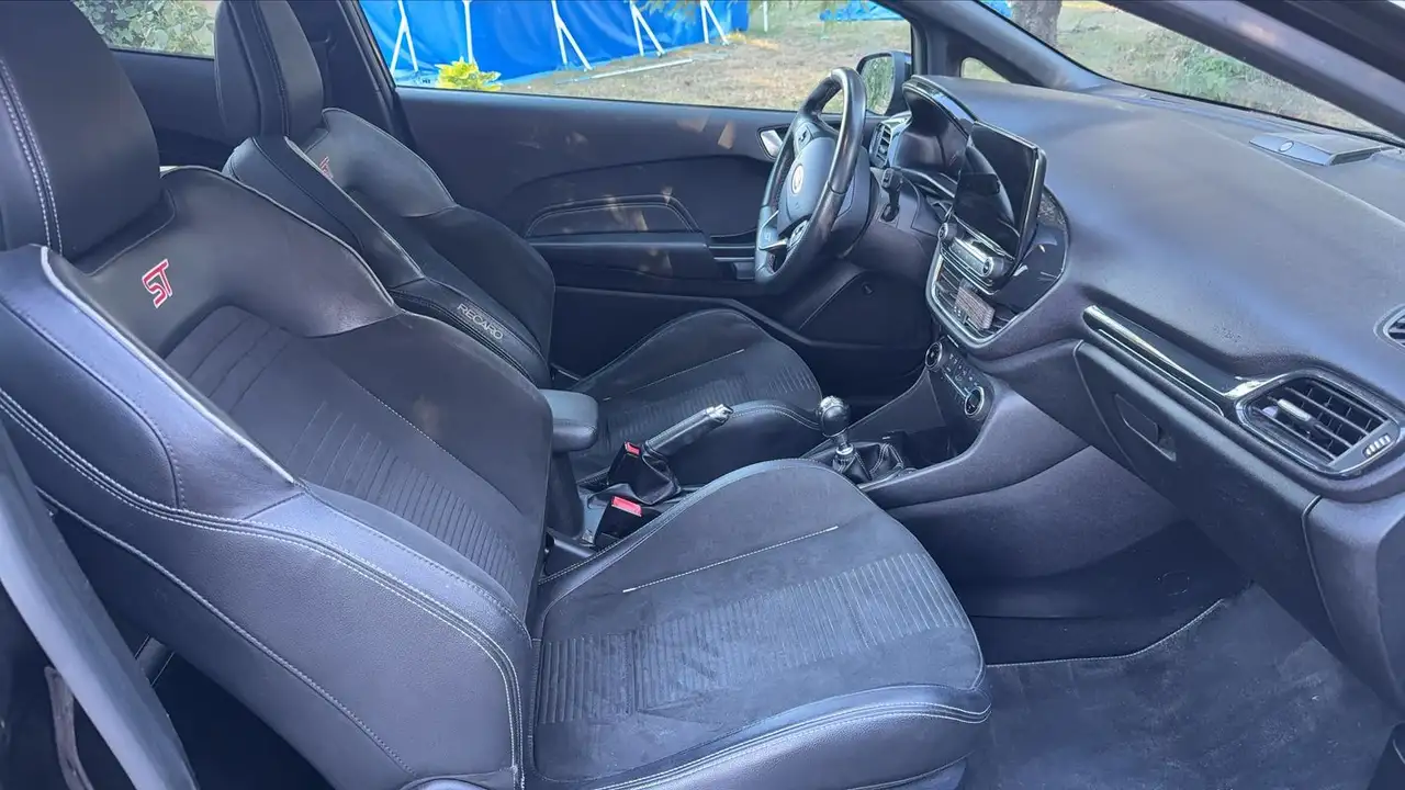Ford Fiesta ST — photo 26