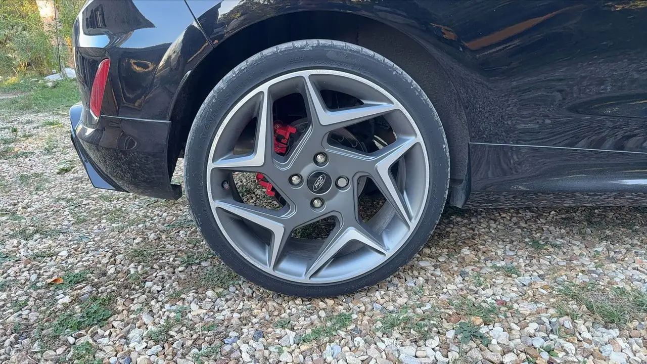 Ford Fiesta ST — photo 16