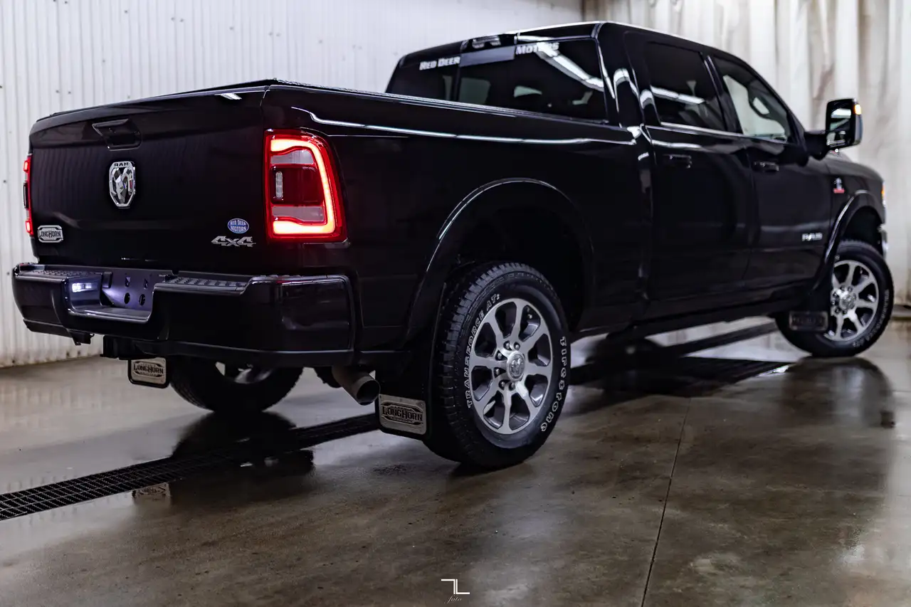 RAM 2500 снимка RAM 2500