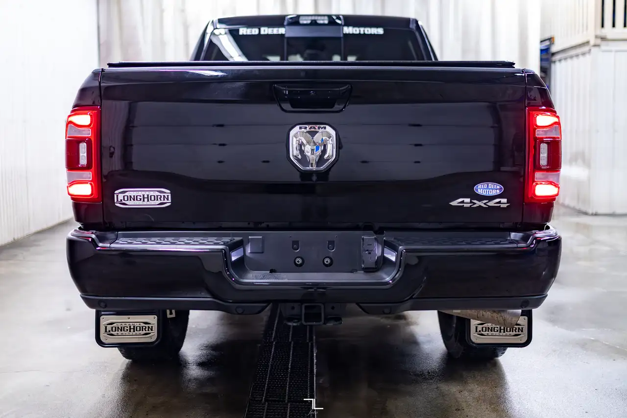 RAM 2500 снимка RAM 2500