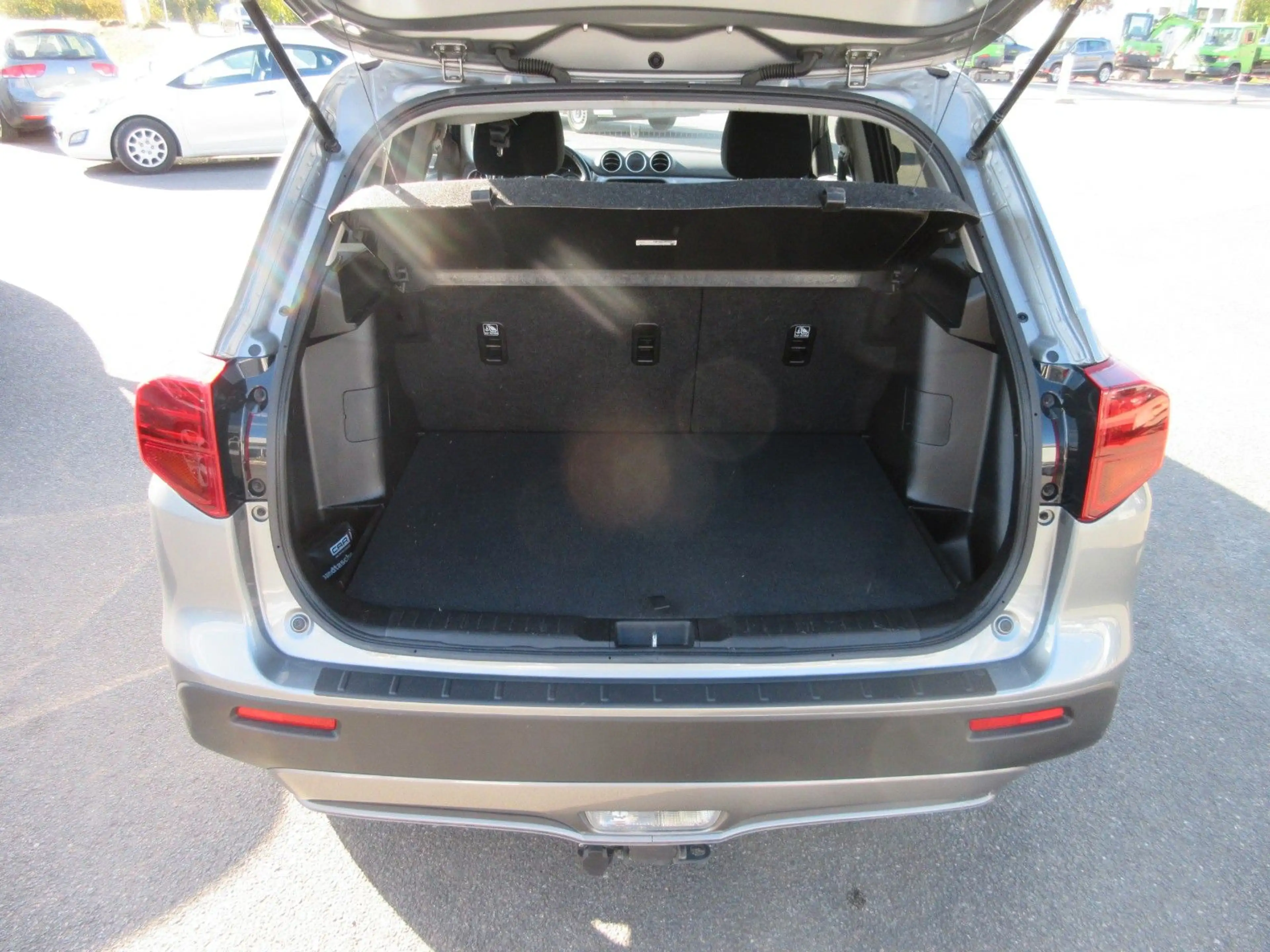 Suzuki Vitara 1.4 Mild-Hybrid Comfort 4x4 **2.HAND** — photo 11