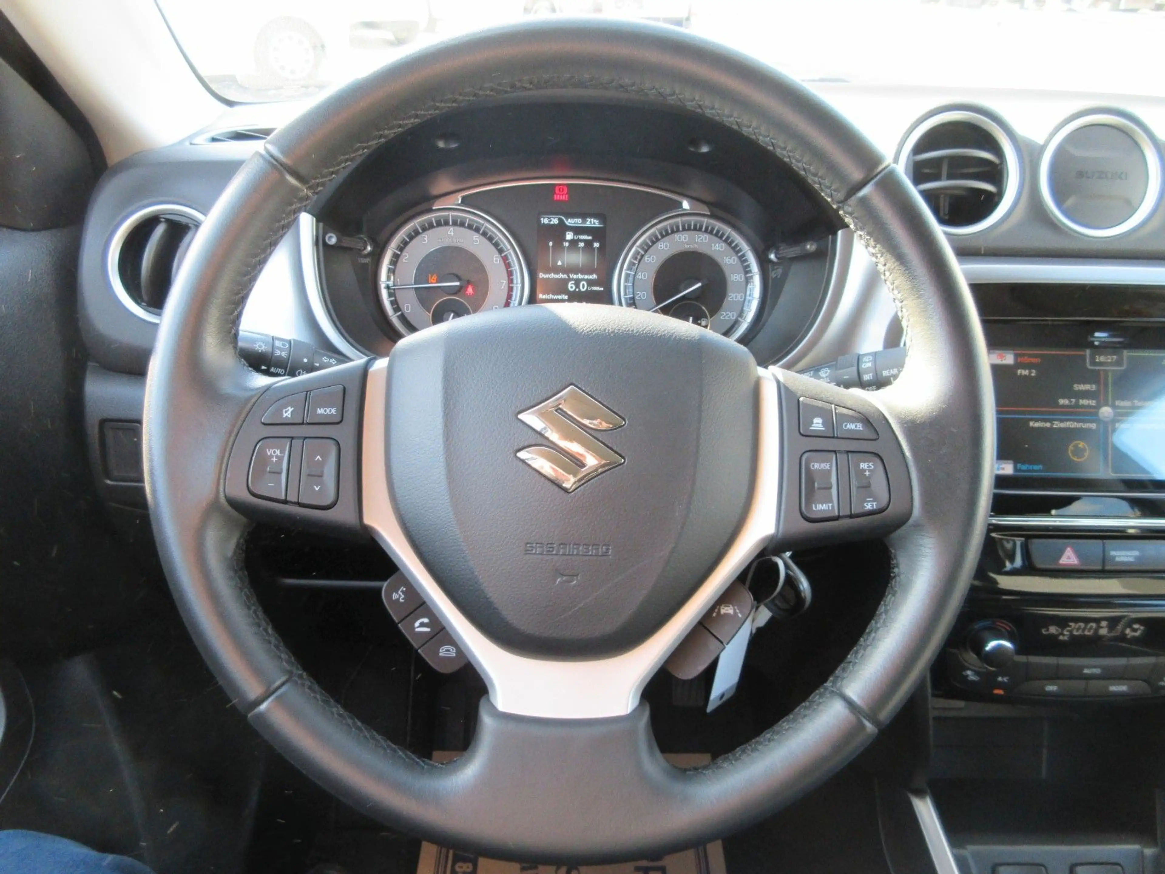 Suzuki Vitara 1.4 Mild-Hybrid Comfort 4x4 **2.HAND** — photo 14
