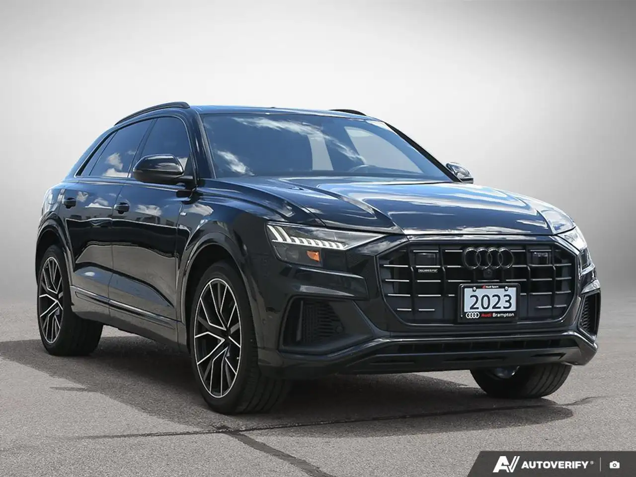 2023 Audi Q8 снимка 2023 Audi Q8