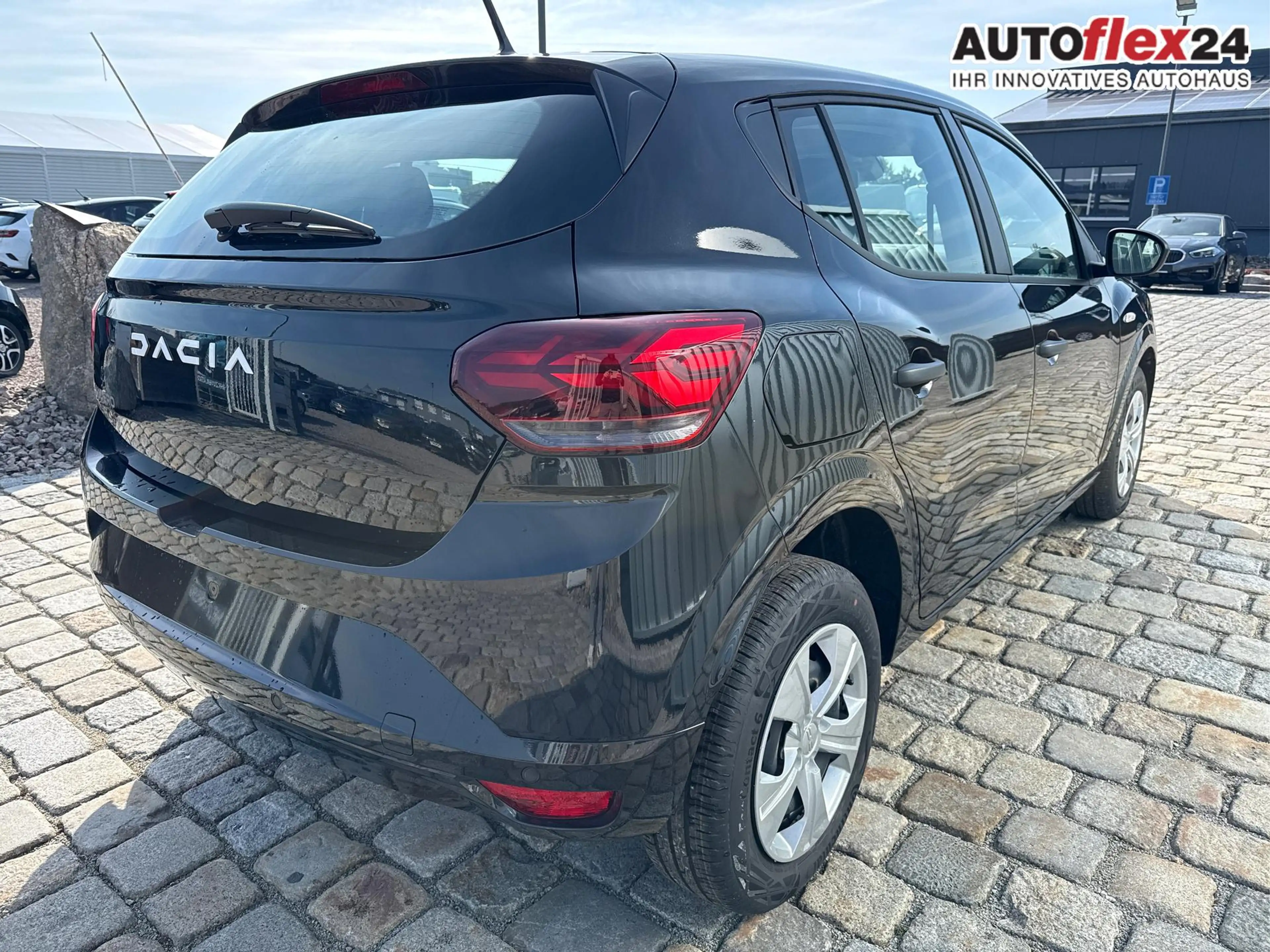 Dacia Sandero Essential TCe 90 PS Klima-DAB-LED-Tempomat-Limi... — photo 5