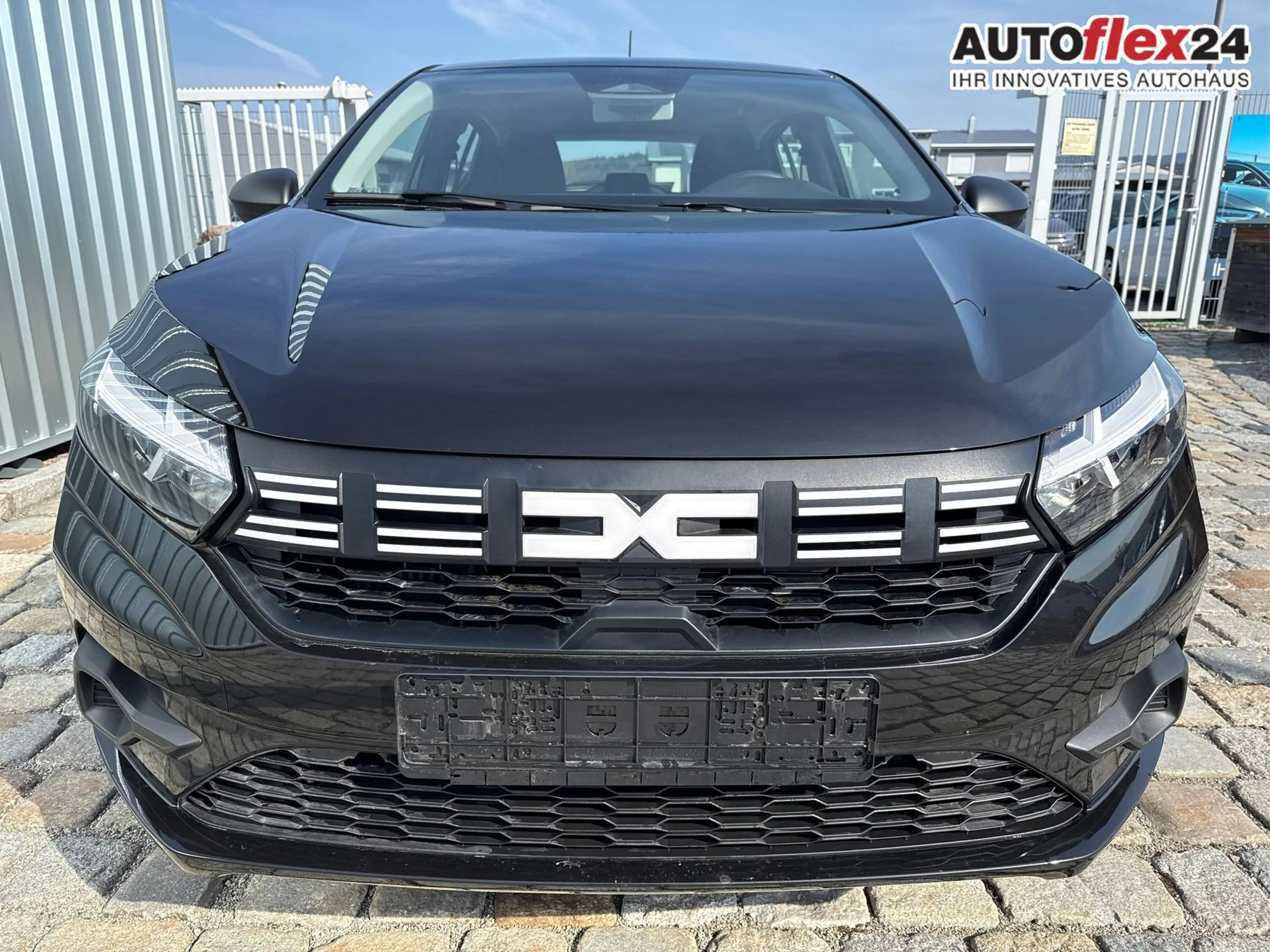 Dacia Sandero Essential TCe 90 PS Klima-DAB-LED-Tempomat-Limi...