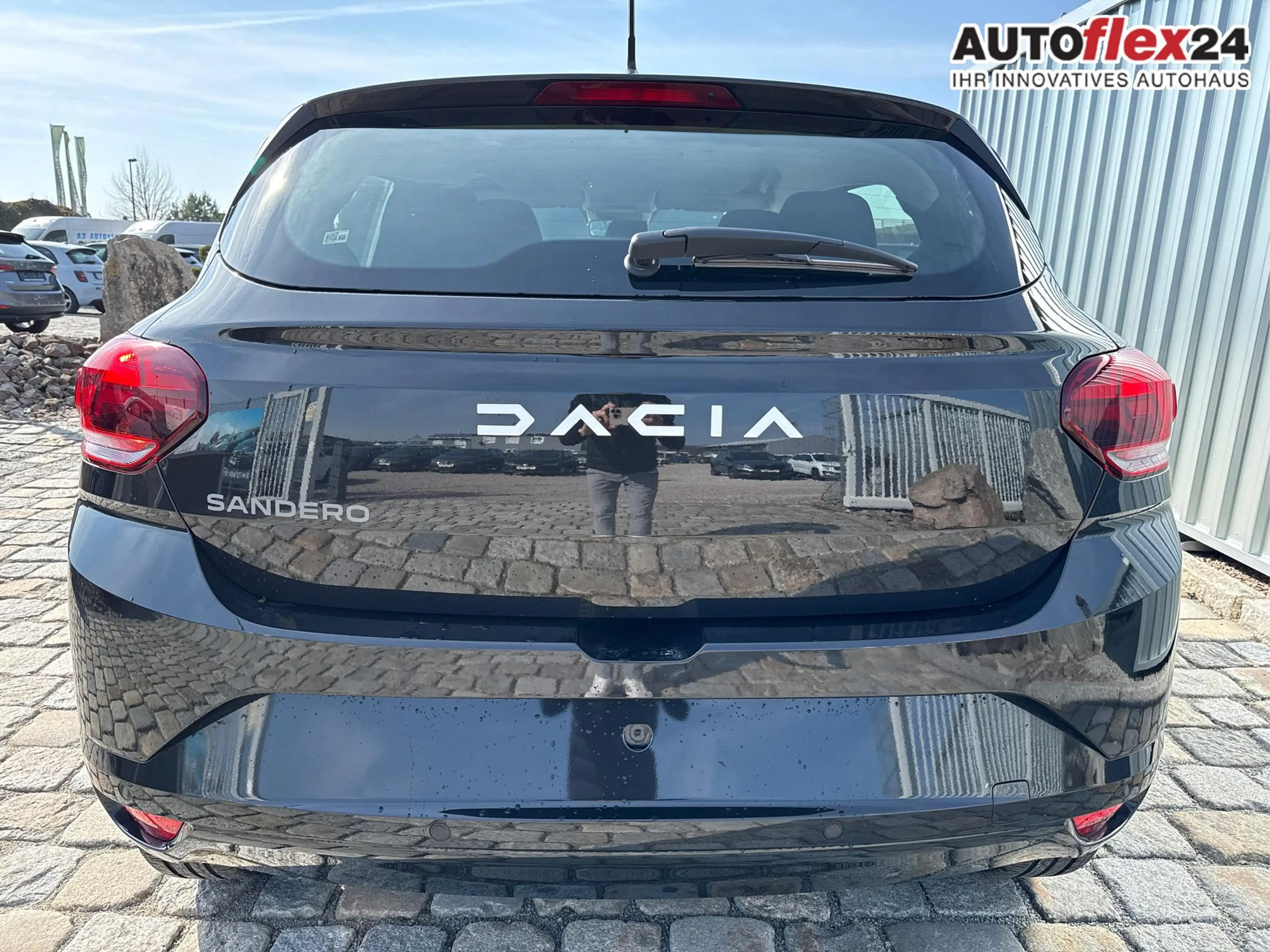 Dacia Sandero Essential TCe 90 PS Klima-DAB-LED-Tempomat-Limi... — photo 4