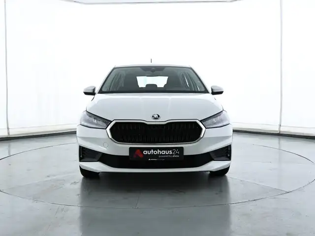 Skoda Fabia view 2