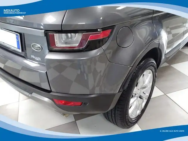 Land Rover Range Rover Evoque view 13