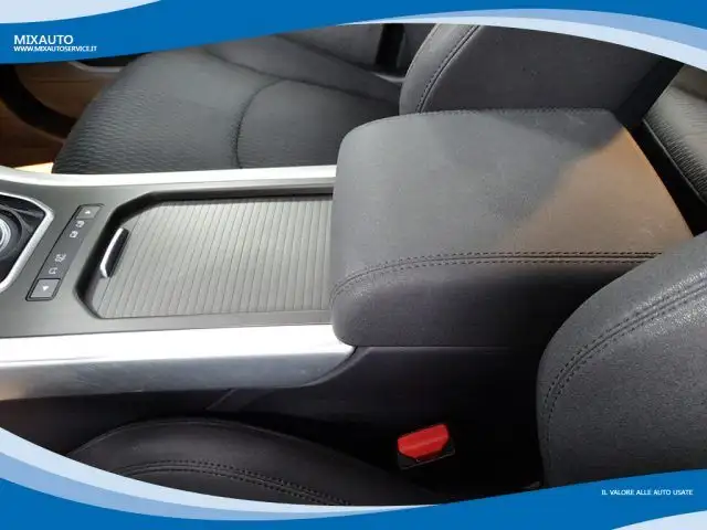Land Rover Range Rover Evoque view 9