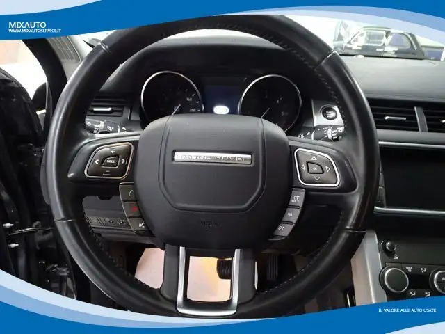 Land Rover Range Rover Evoque view 4