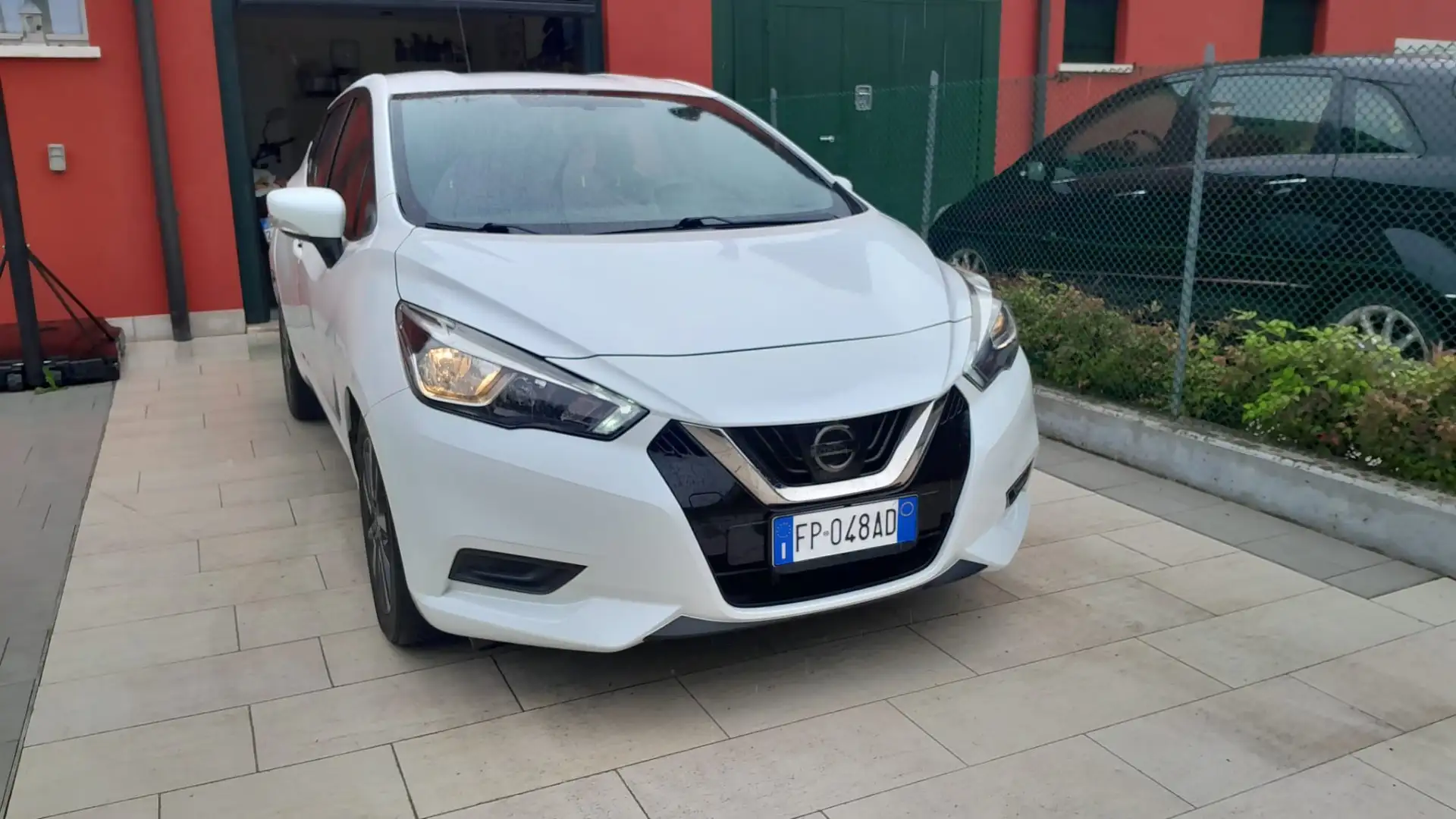 Nissan Micra 1.5 dci N-Connecta 90cv - 1