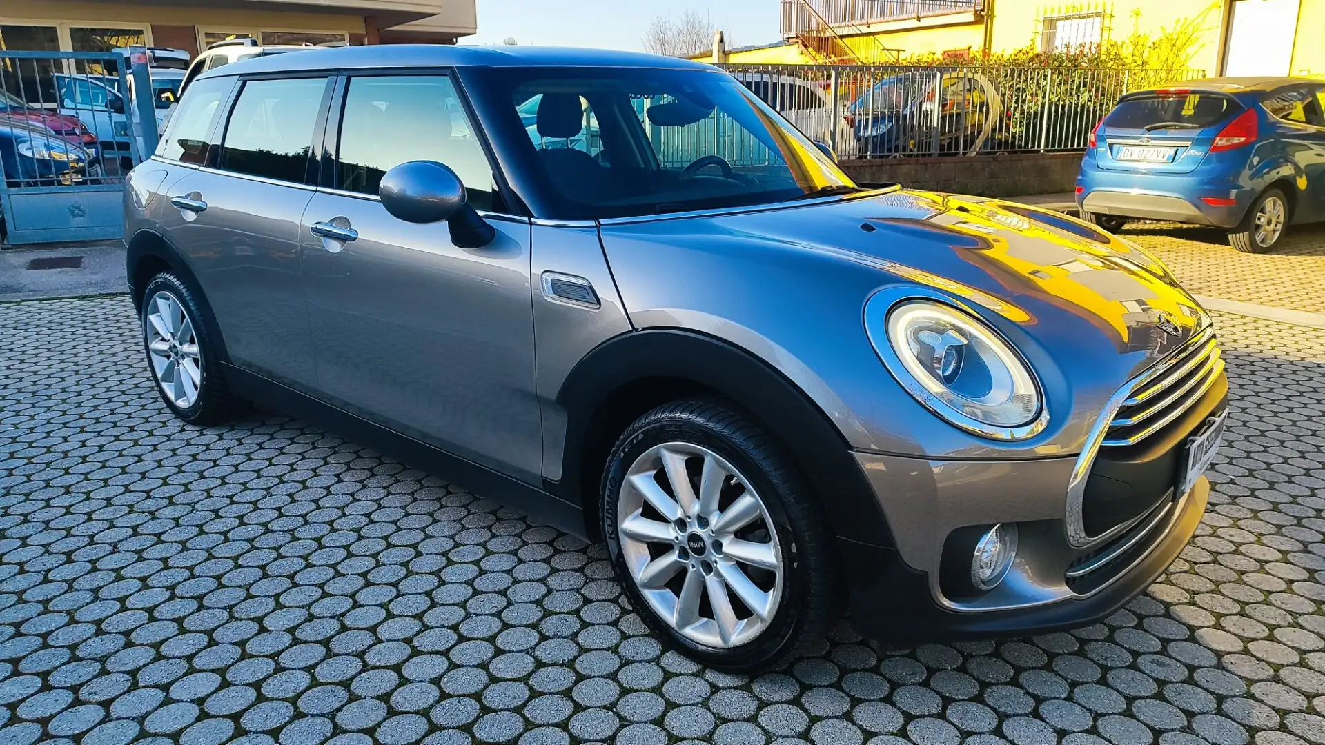 MINI One D Clubman Mini 1.5 One D Business Clubman Beige - 1
