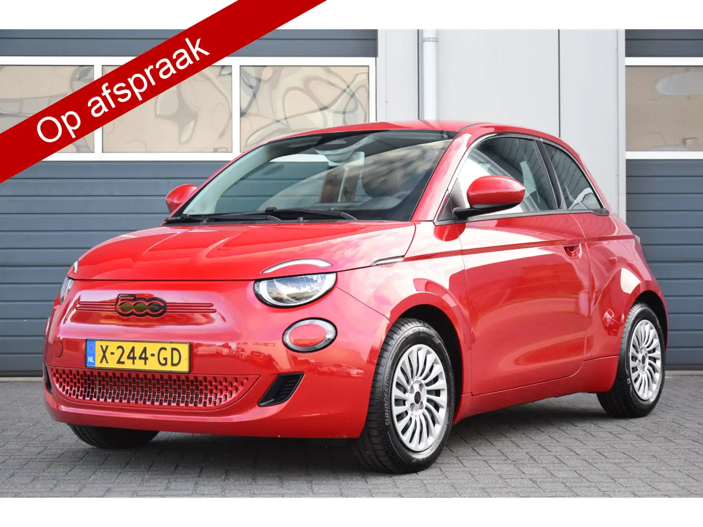 Fiat 500 RED 24 kWh Ecc Cruise Navi Dab Bluetooth 13dkm! Rood - 1