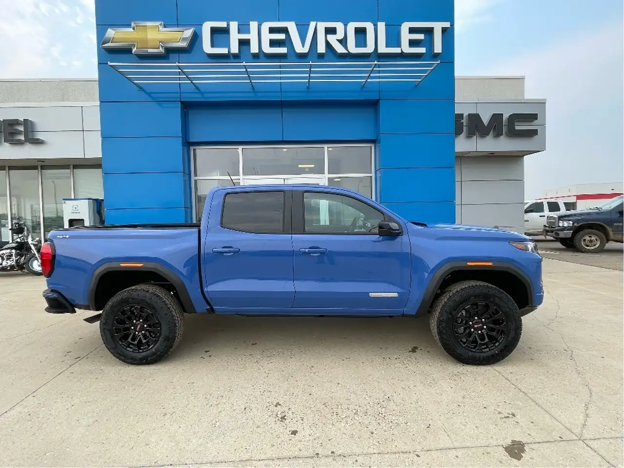GMC Canyon снимка GMC Canyon