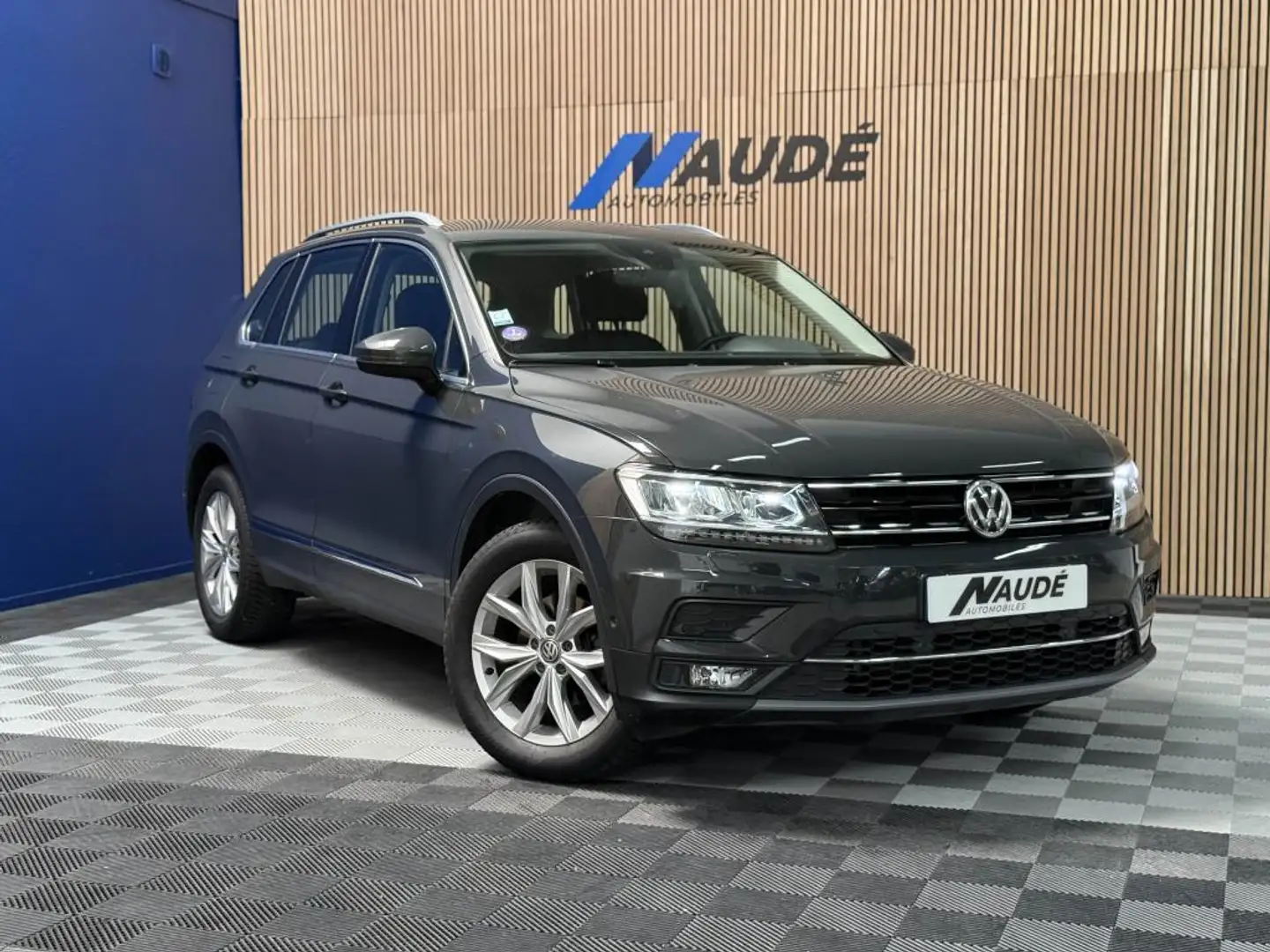 Volkswagen Tiguan 1.5 TSI 150 CH DSG7 CONFORTLINE BUSINESS Gris - 1