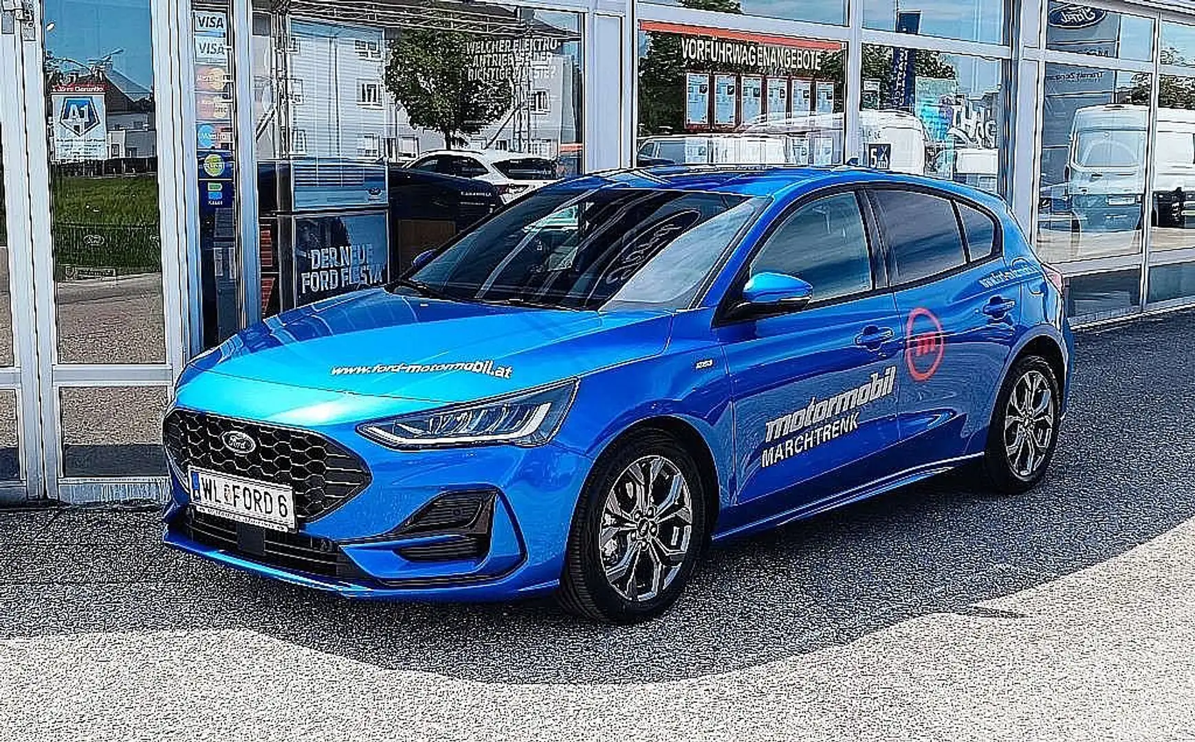 Ford Focus 1,0 EcoBoost Hybrid ST-Line Blau - 1