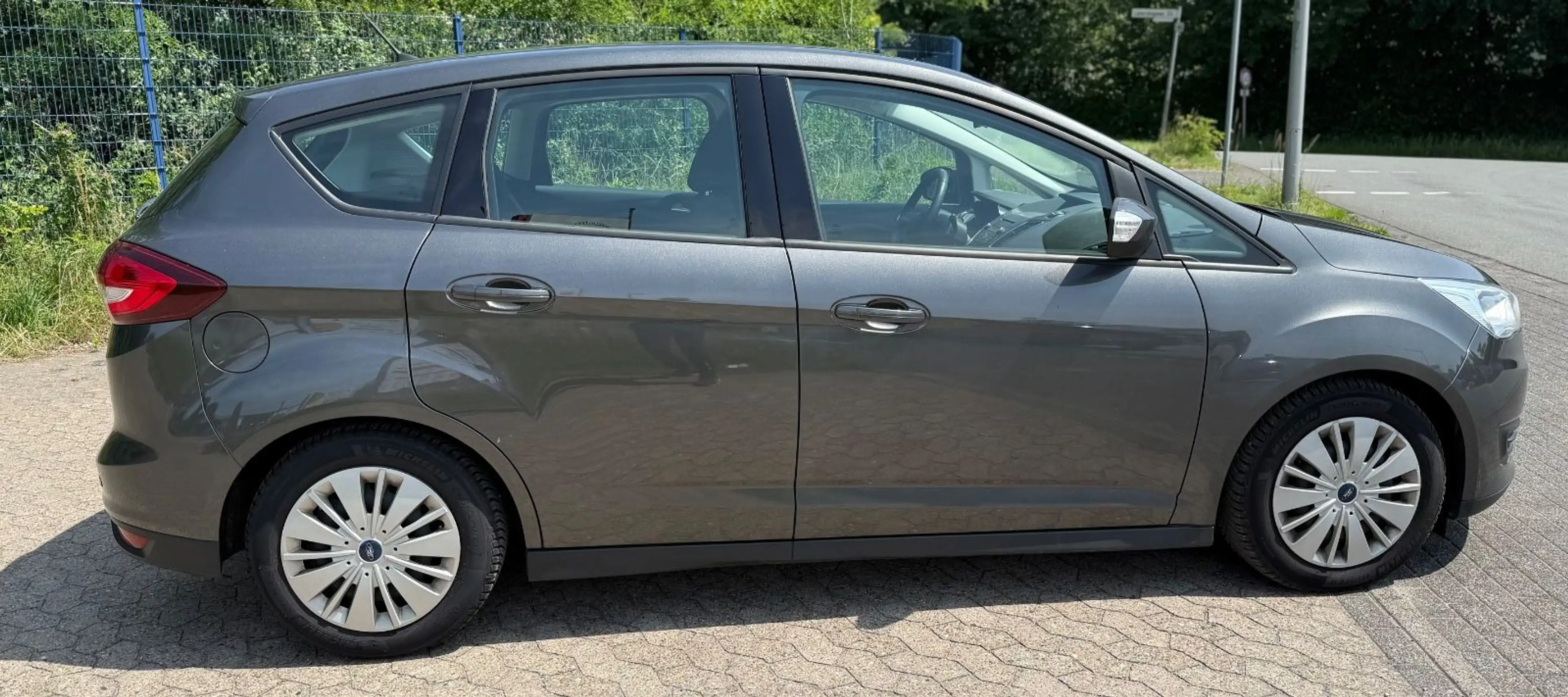 Ford C-Max C-MAX Trend — photo 8