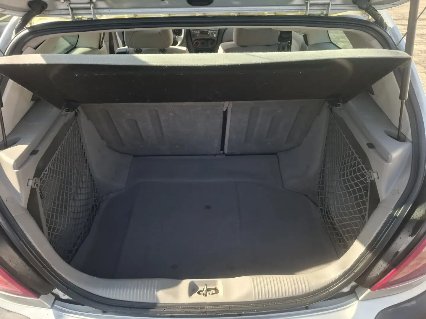 Nissan Almera 1.5 - 2