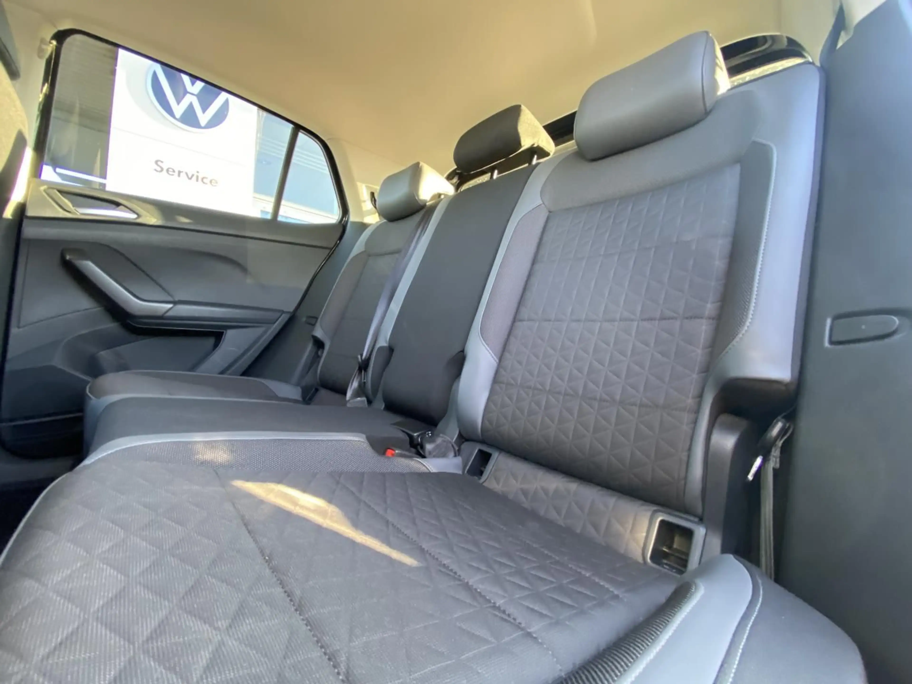 Volkswagen T-Cross 1.5 TSI DSG STYLE 17"+NAVI+LED+AHK+KAMER — photo 11