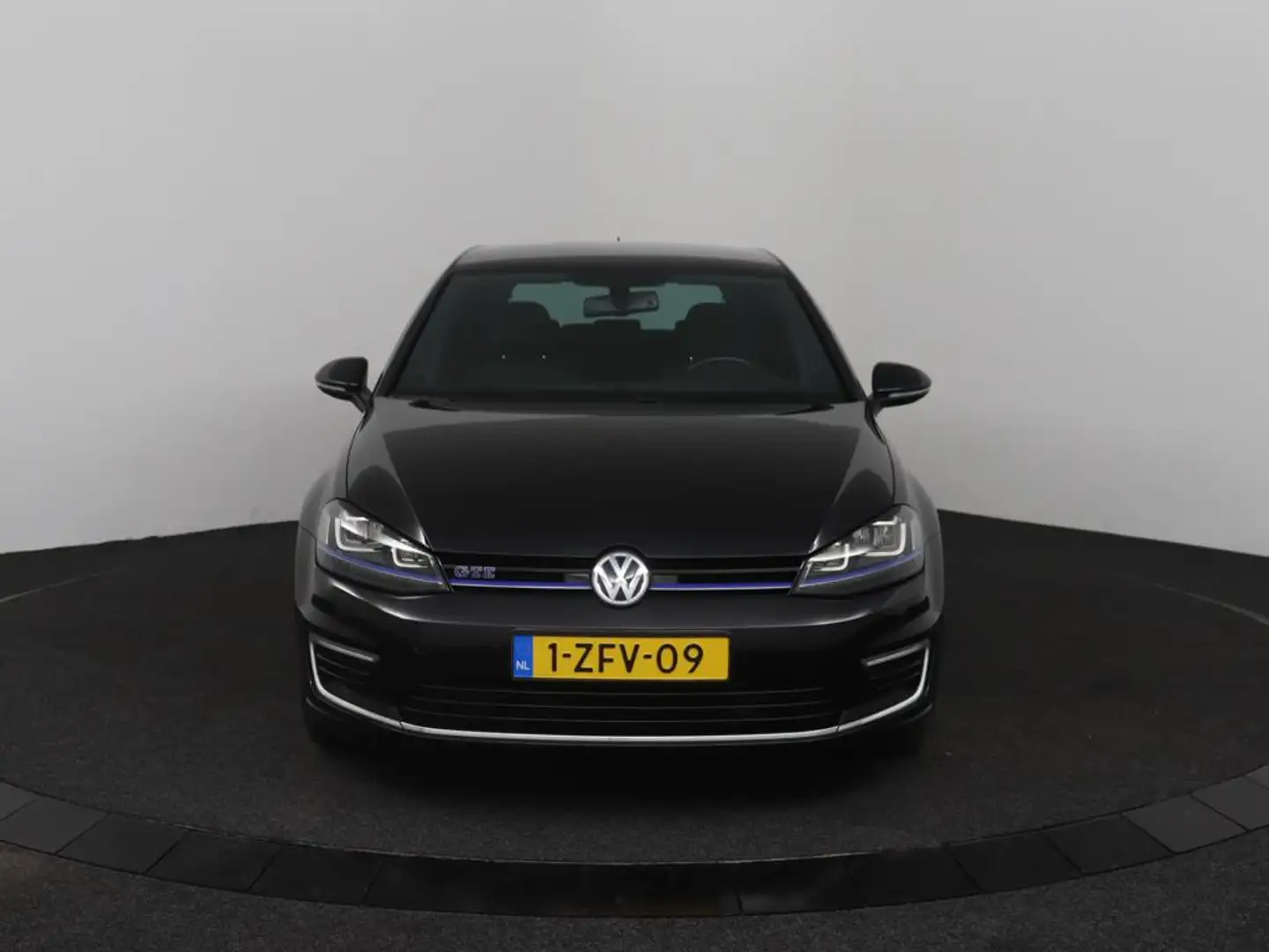 Volkswagen Golf GTE 1.4 TSI | NAP | Automaat | 5 drs. | Navigatie | Ca Negru - 2