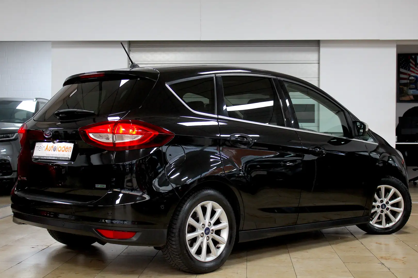 Ford C-Max 1,5 Titanium 150PS *NAVI*PANO*KAMERA*PARKASSIST* Zwart - 2