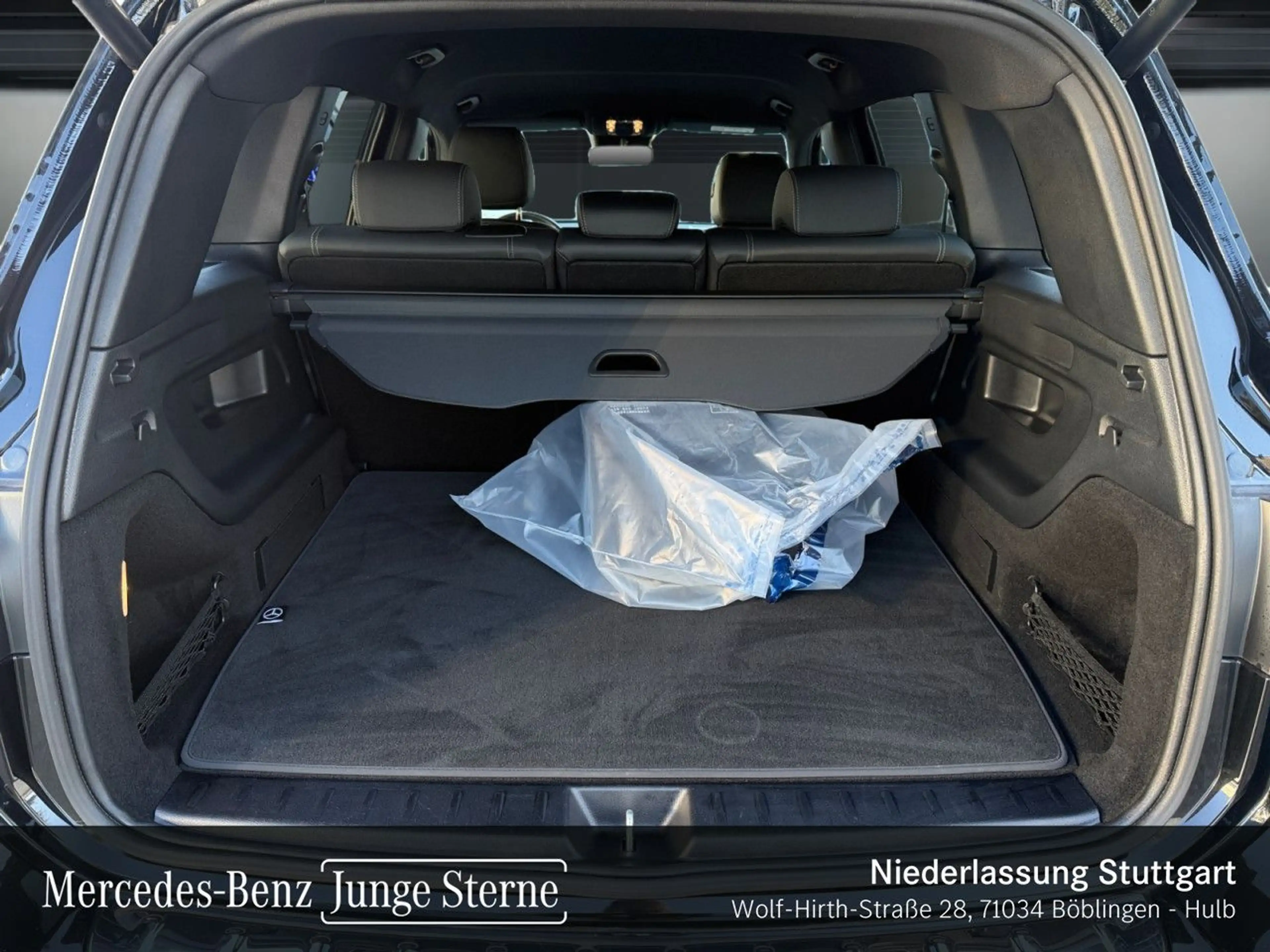Mercedes-Benz EQB 300 4M PROG+PLUS-PAKET+KAMERA+KEYLESS+SPUR — photo 8