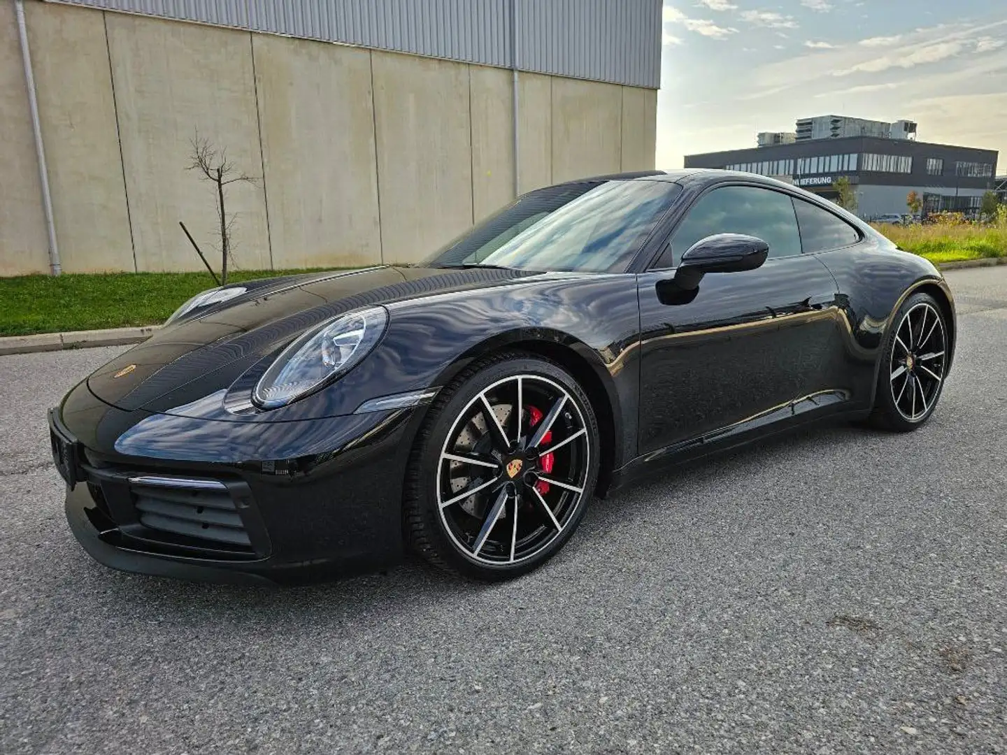 Porsche 992 911 Carrera Coupe S PDK S Schwarz - 2
