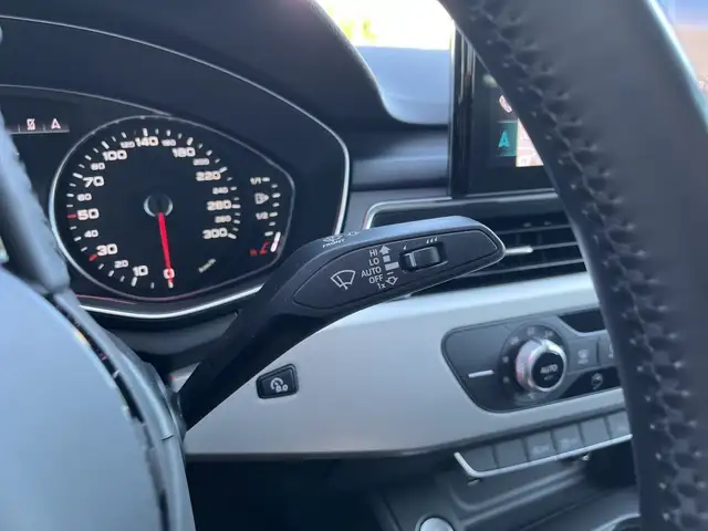 Audi A4 view 28