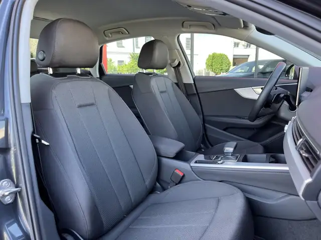 Audi A4 view 19
