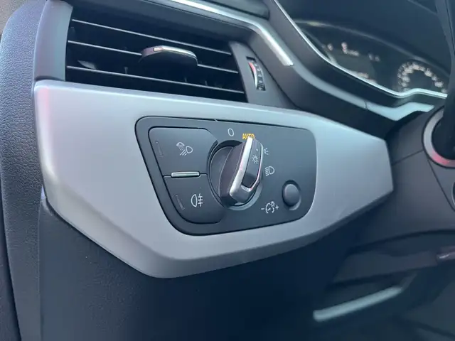 Audi A4 view 30