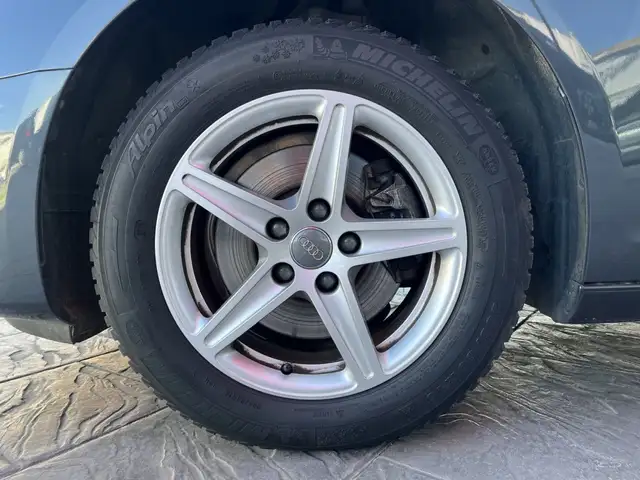 Audi A4 view 10